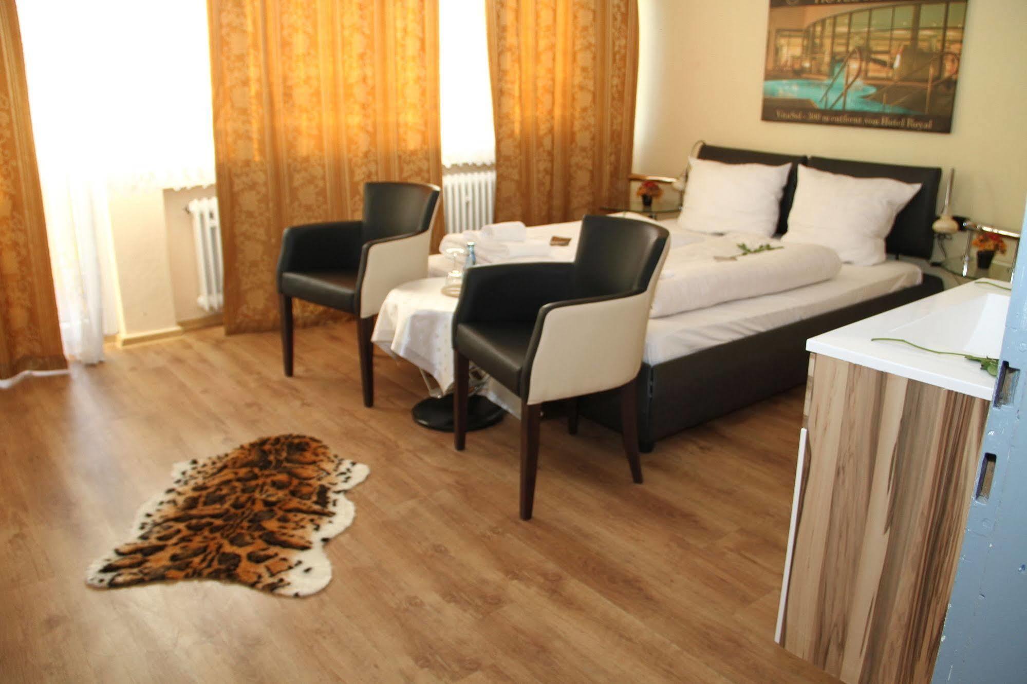 באד זאלצפלן Hotel Royal מראה חיצוני תמונה