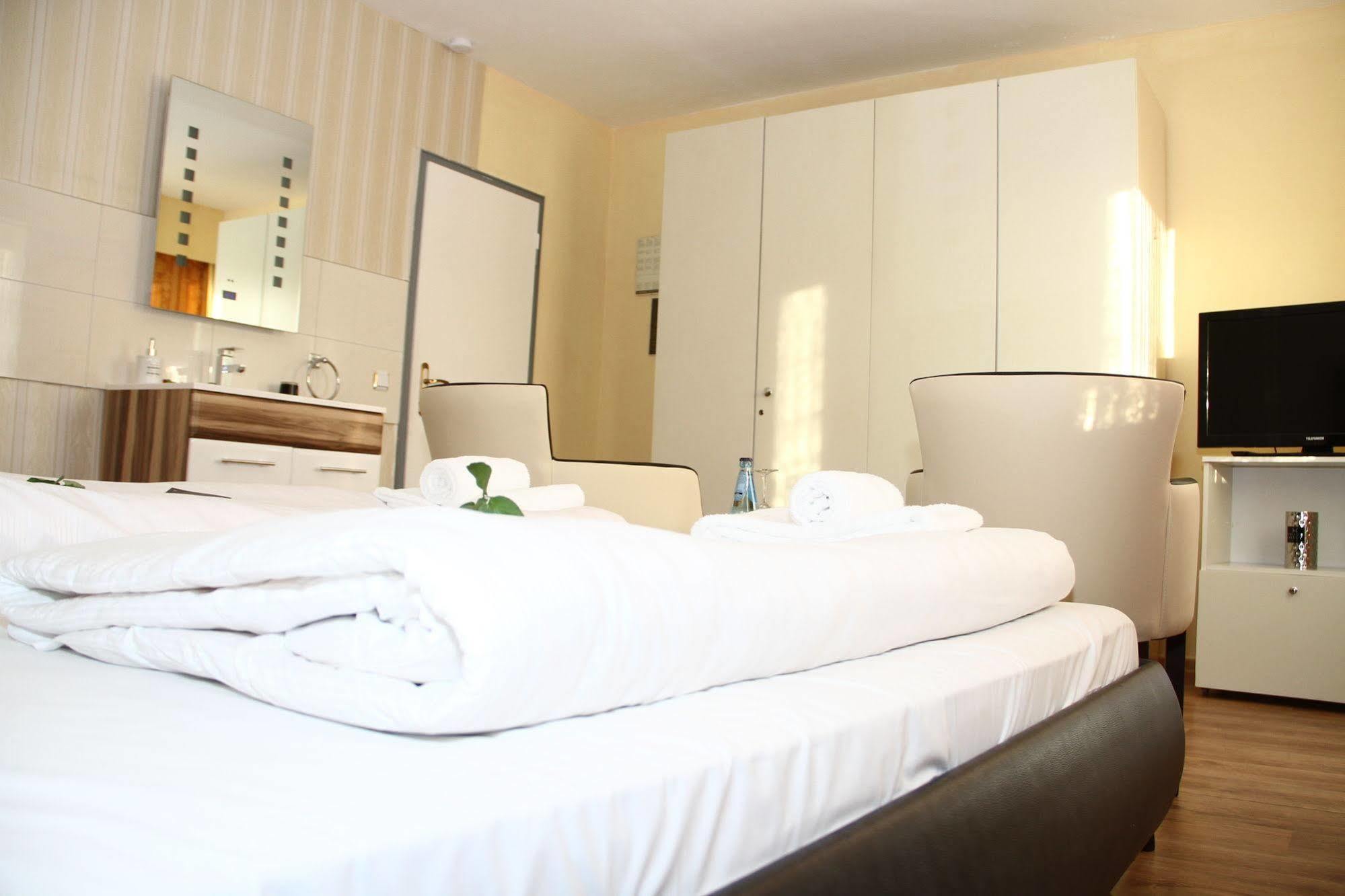 באד זאלצפלן Hotel Royal מראה חיצוני תמונה
